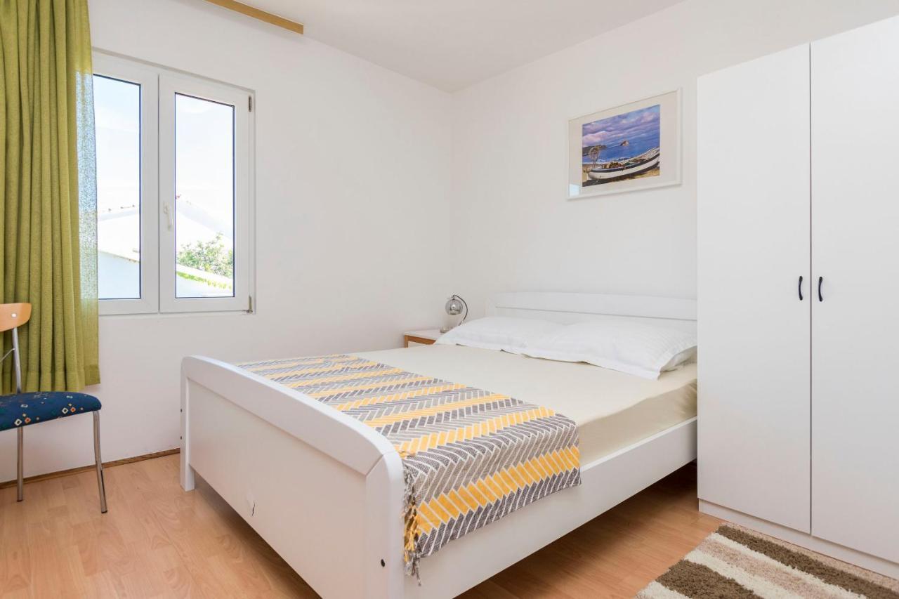 Apartments Ljubomir Rogoznica  Eksteriør billede