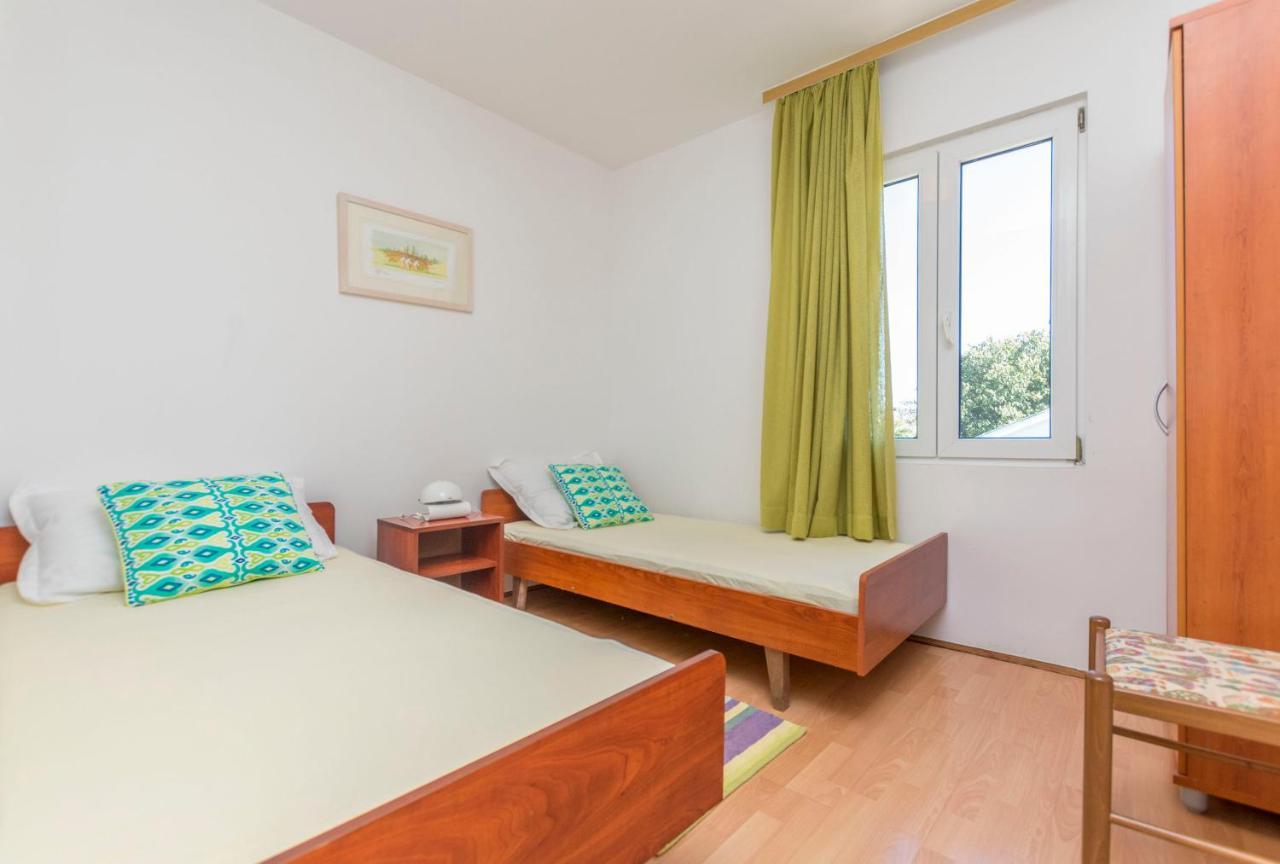 Apartments Ljubomir Rogoznica  Eksteriør billede