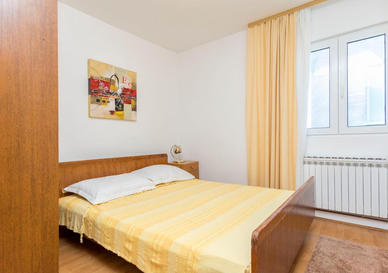 Apartments Ljubomir Rogoznica  Eksteriør billede