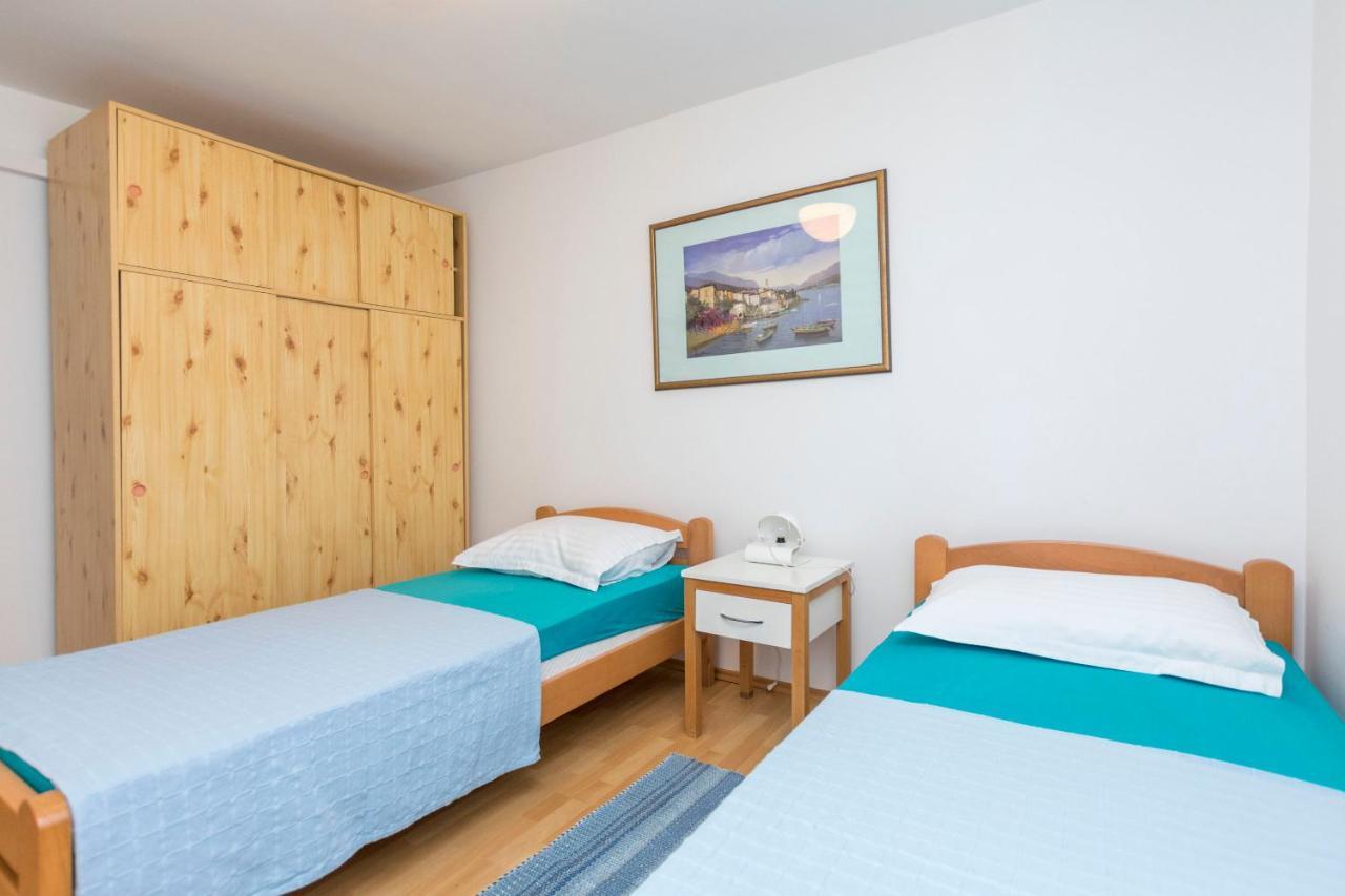 Apartments Ljubomir Rogoznica  Eksteriør billede